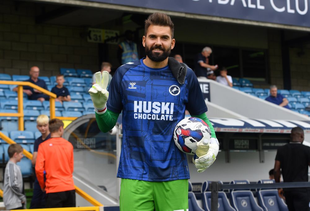 New Season Millwall Goalkeeper football shirt 2022 - 2023